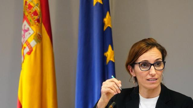 Mónica García avanza que regulará los vapeadores porque "son la antesala del tabaquismo".