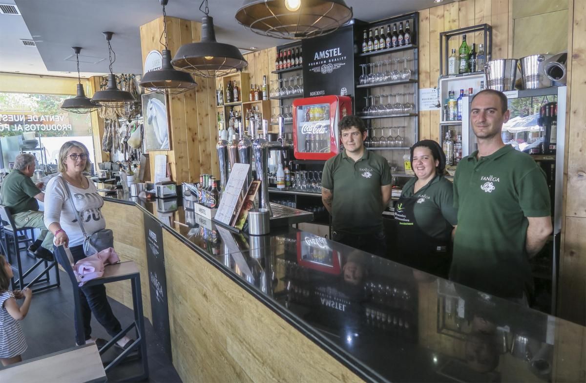 Cáceres es noche: ¡Aleluya, han abierto un bar en la madrila!