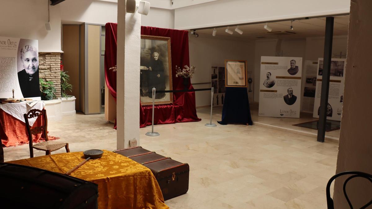 Exposición sobre la figuera de Leonor Ortiz, en Benigànim.
