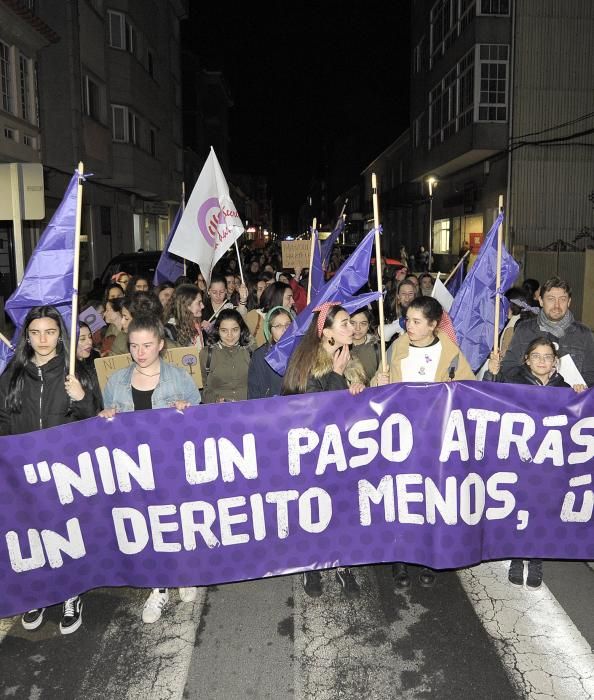 Las imágenes de la jornada de lucha feminista en Lalín