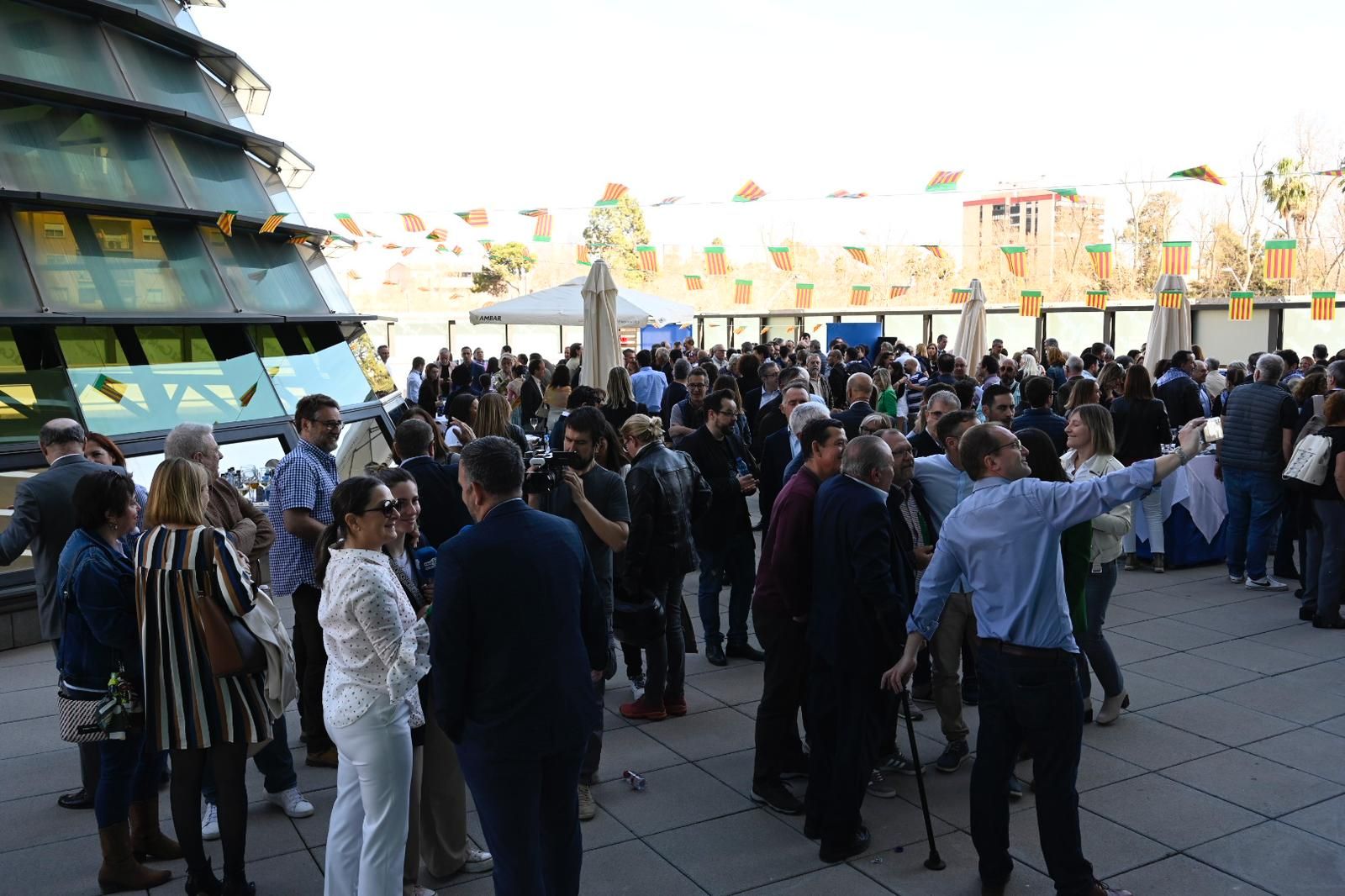 Fotos: La Bodeguilla de 'Mediterráneo' es el principal punto de encuentro durante las fiestas de la Magdalena