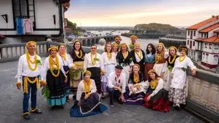 “Arduríu Pixuatu” recupera la tradición de la noche de San Juan