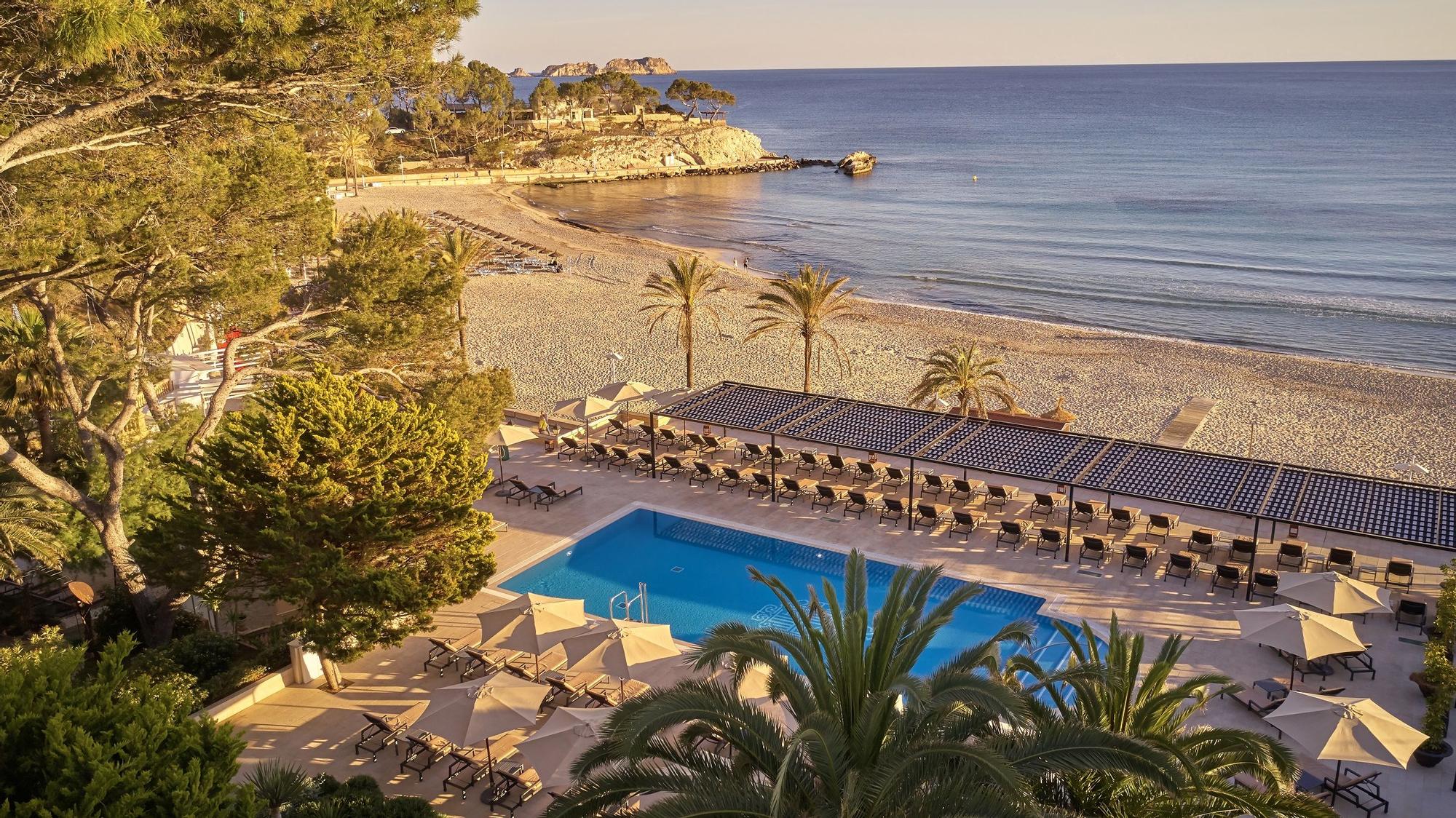 El hotel Secrets Villamil, en Mallorca, cuenta con impresionantes vistas al Mediterráneo.