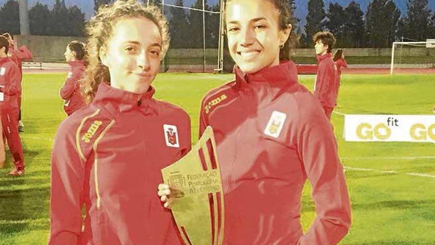 Lucía Pinacchio y Maria Ramis, en la Copa Ibérica.