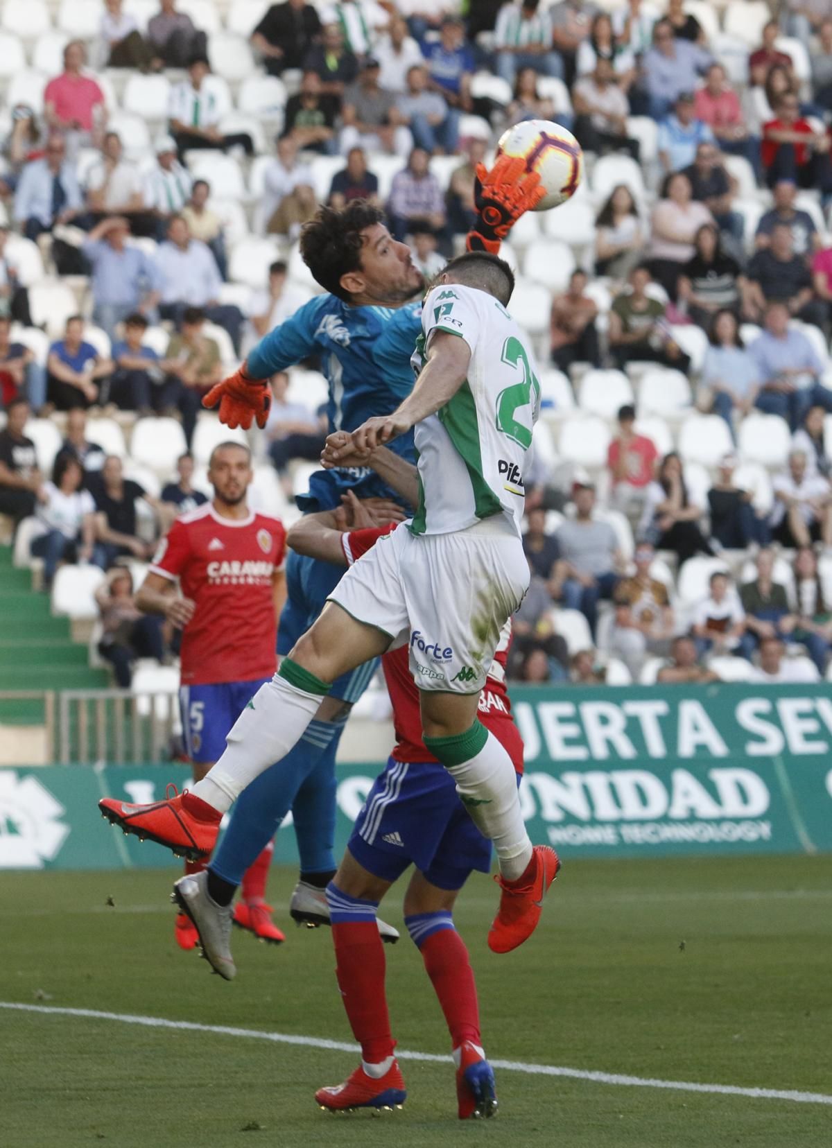 Las imágenes del Córdoba C.F.-Real Zaragoza