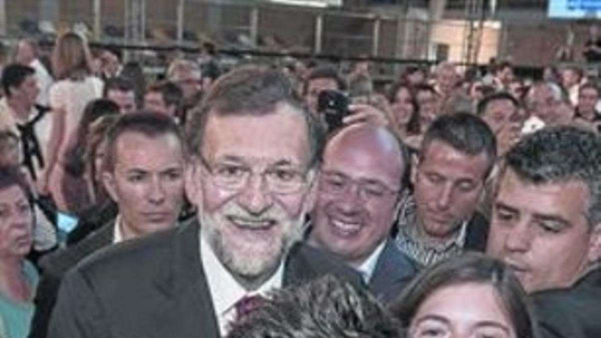 Rajoy, ayer, tras el acto en el palacio de los deportes de Murcia