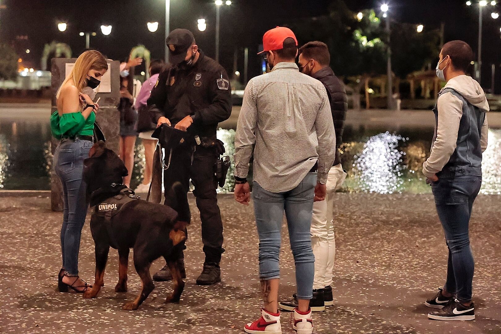 Dispositivo policial nocturno