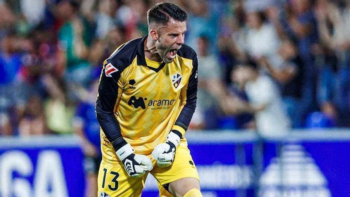 Dani Jiménez celebra durante un partido con el conjunto azulgrana.