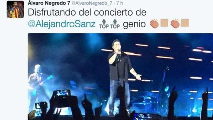 Barragán, Negredo y Parejo, en el concierto de Alejandro Sanz