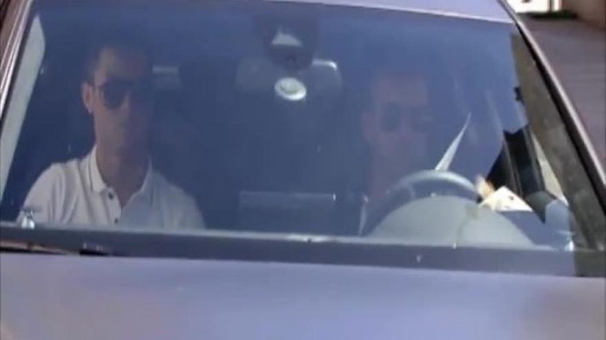 Cristiano Ronaldo se niega a hablar con periodistas "de la calle"