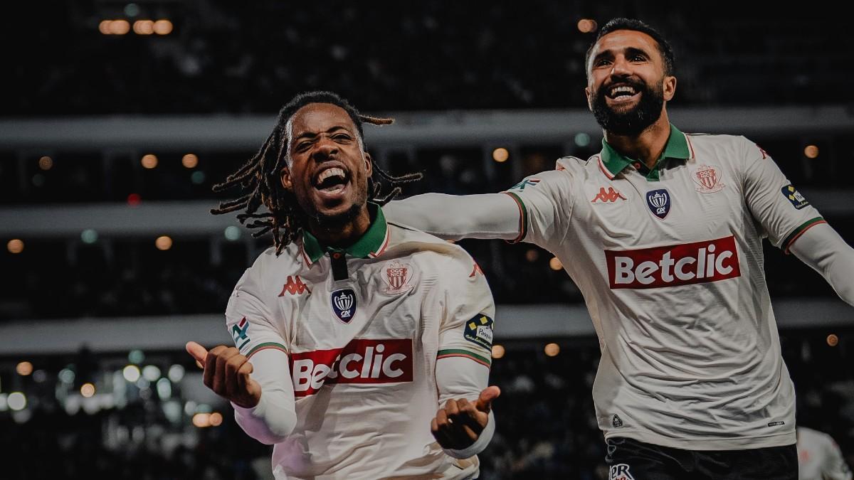Elye Wahi celebra un gol en la Copa de Francia