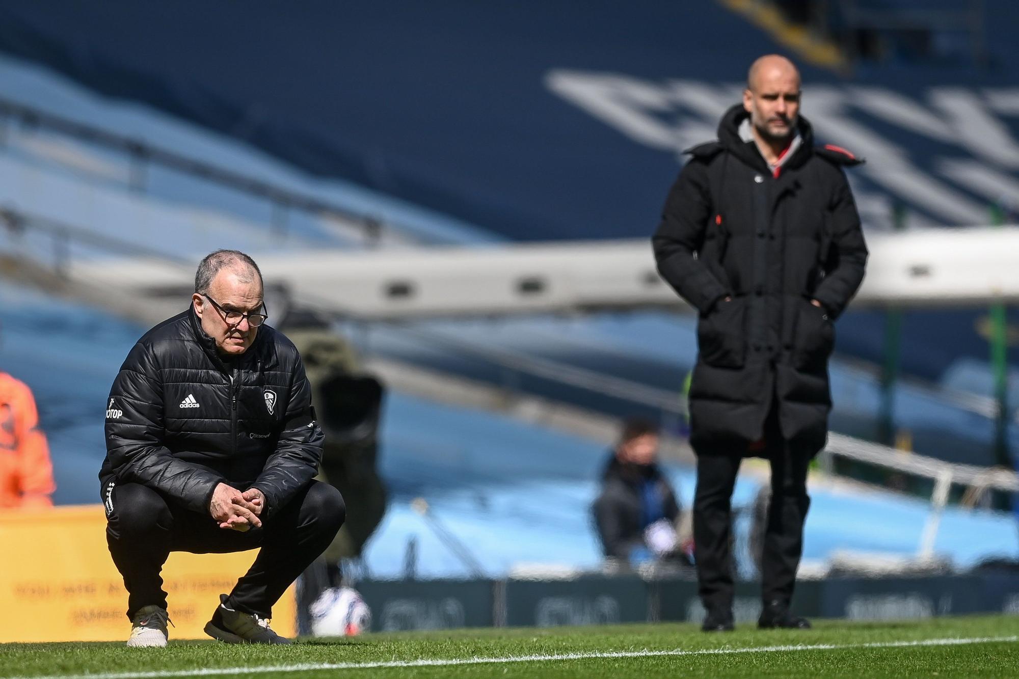 Bielsa y Guardiola observan el City-Leeds en el Etihad Stadium de Manchester.