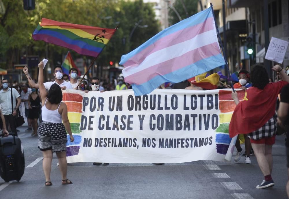 Cientos de personas se manifiestan en Murcia por un orgullo de clase y combativo