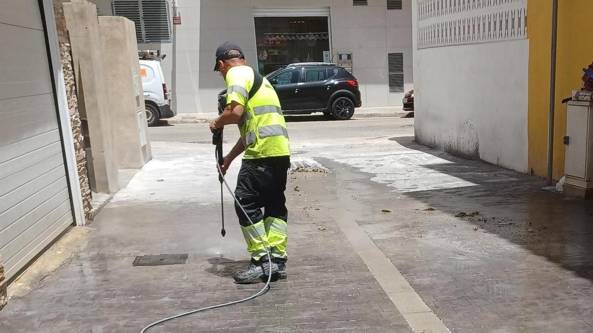 Reparaciones en la calle Mola