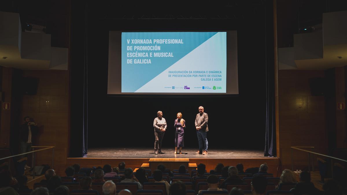A xornada ten lugar na Casa da Cultura do Milladoiro.