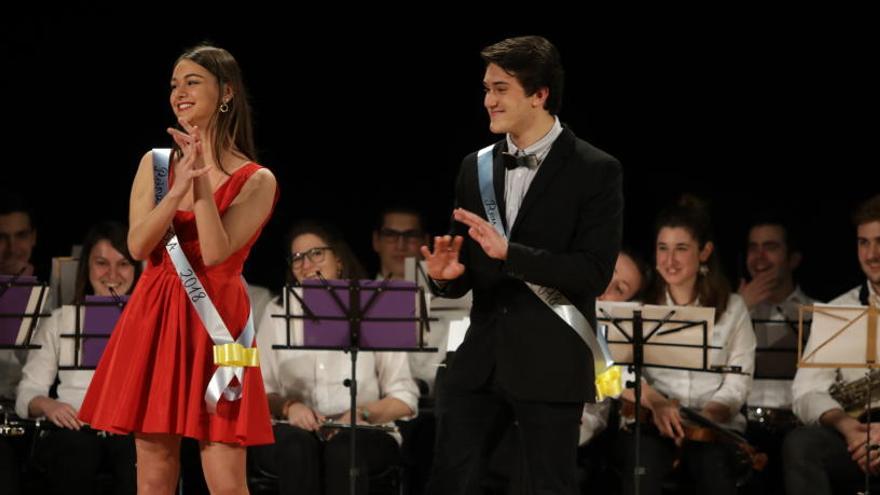 La reina y el rey de la Fiesta en el transcurso de la gala