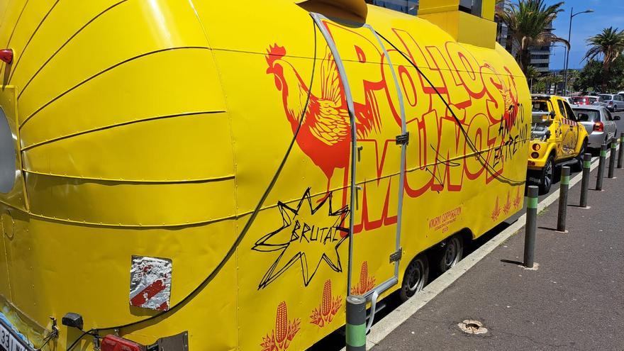 El food truck de Dabiz Muñoz, sancionado por la Policía de Santa Cruz y retirado al depósito por carecer de seguro