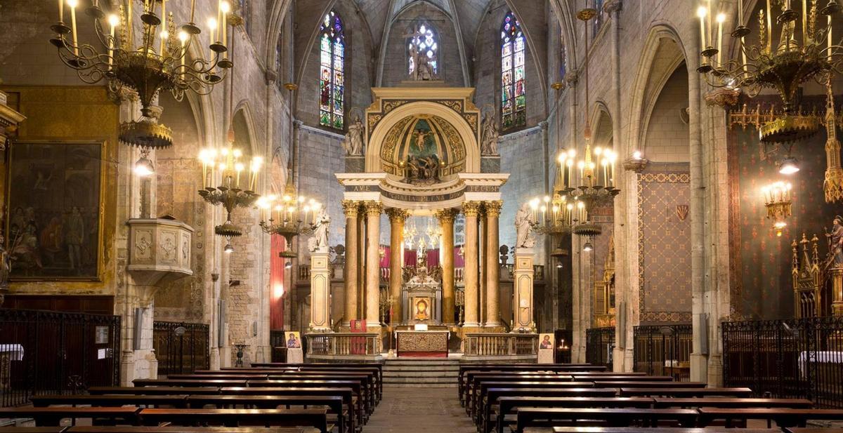Interior de la basílica.