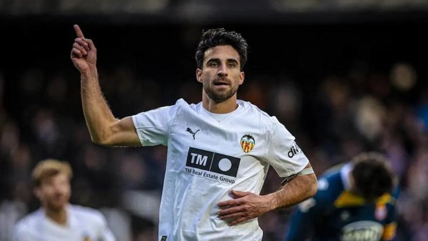 Parte médico de Eray Cömert: tiempo de baja y alternativas del Valencia CF