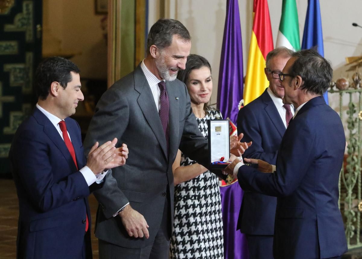 Los Reyes entregan las Medallas de las Bellas Artes en Córdoba