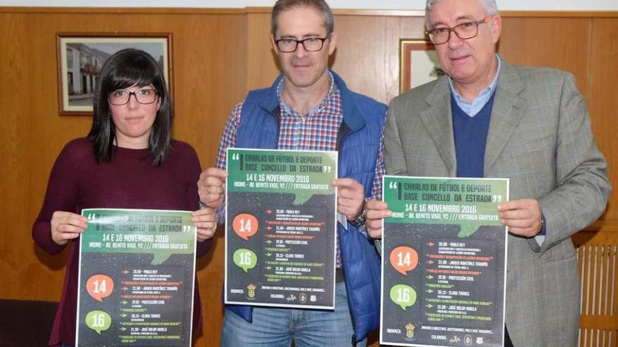 María Blanco, Ismael Pena y José Ángel Gestoso &quot;Secho&quot;, en la presentación. // Bernabé/Ana Bazal