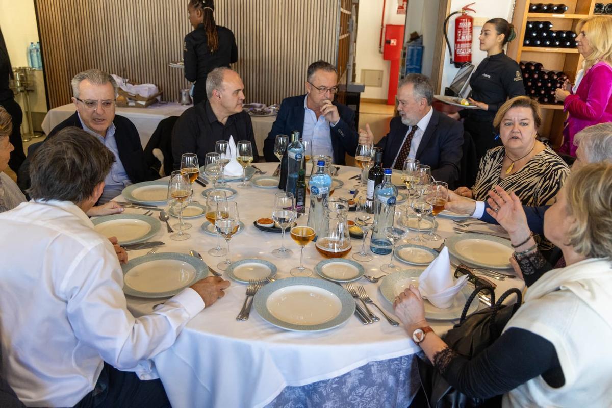 Homenaje en Alicante al teniente fiscal Juan Carlos Carranza tras su jubilación