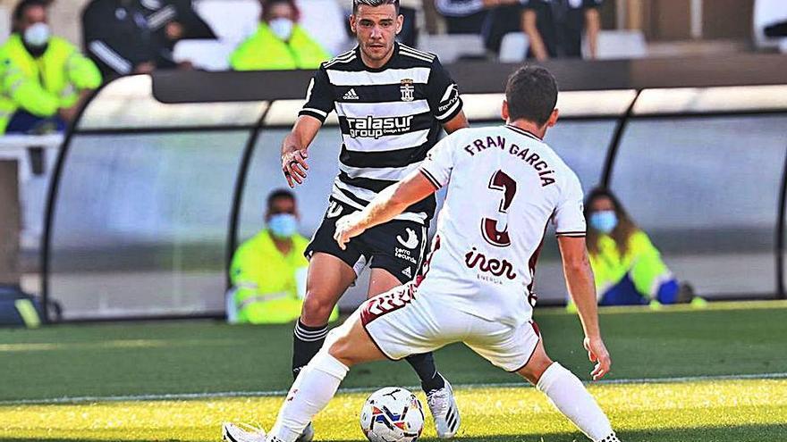 Álex Gallar, en un partido contra el Albacete. | JUAN CABALLERO