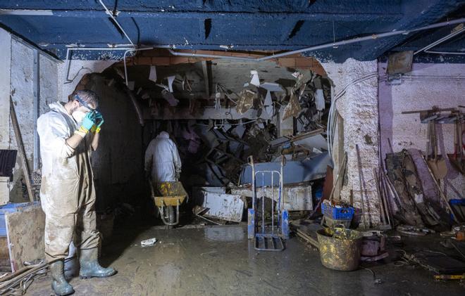 Una residencia de ancianos cierra tras inundarse por la crecida del río Besòs: El agua llegó al techo en segundos