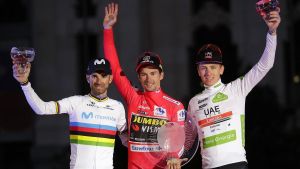 segea49879238 primoz roglic of slovenia  centre  celebrates on the podium 190915210010
