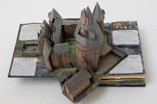 Harry Potter: a pop-up guide to Hogwarts