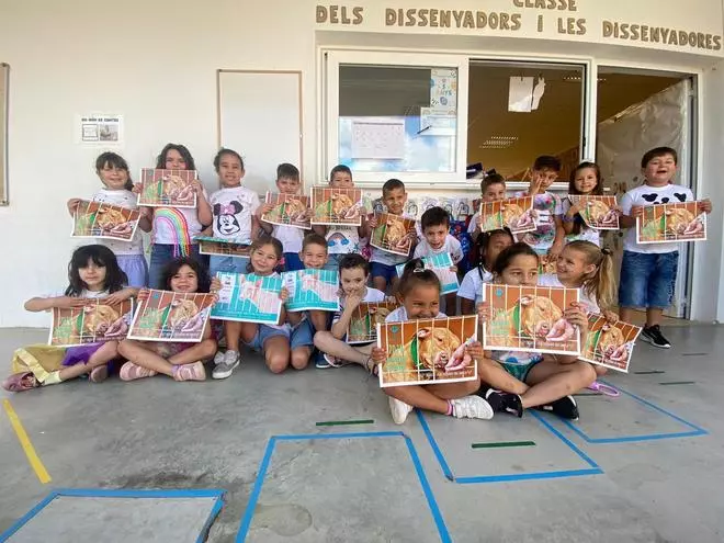 Pequeños diseñadores solidarios y amantes de los animales en Sant Antoni
