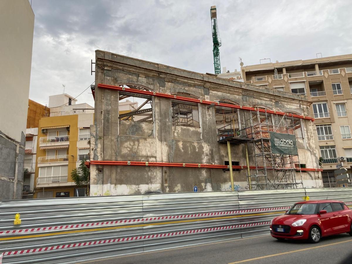 Obras de rehabilitación de la Fábrica de Hielo en Torrevieja