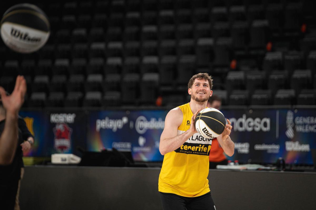 Alderete, en la sesión de tiro de este viernes en el Roig.