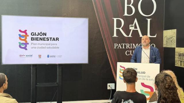 Guzmán Pendás, durante su intervención en la Feria Internacional de Muestras de Asturias.