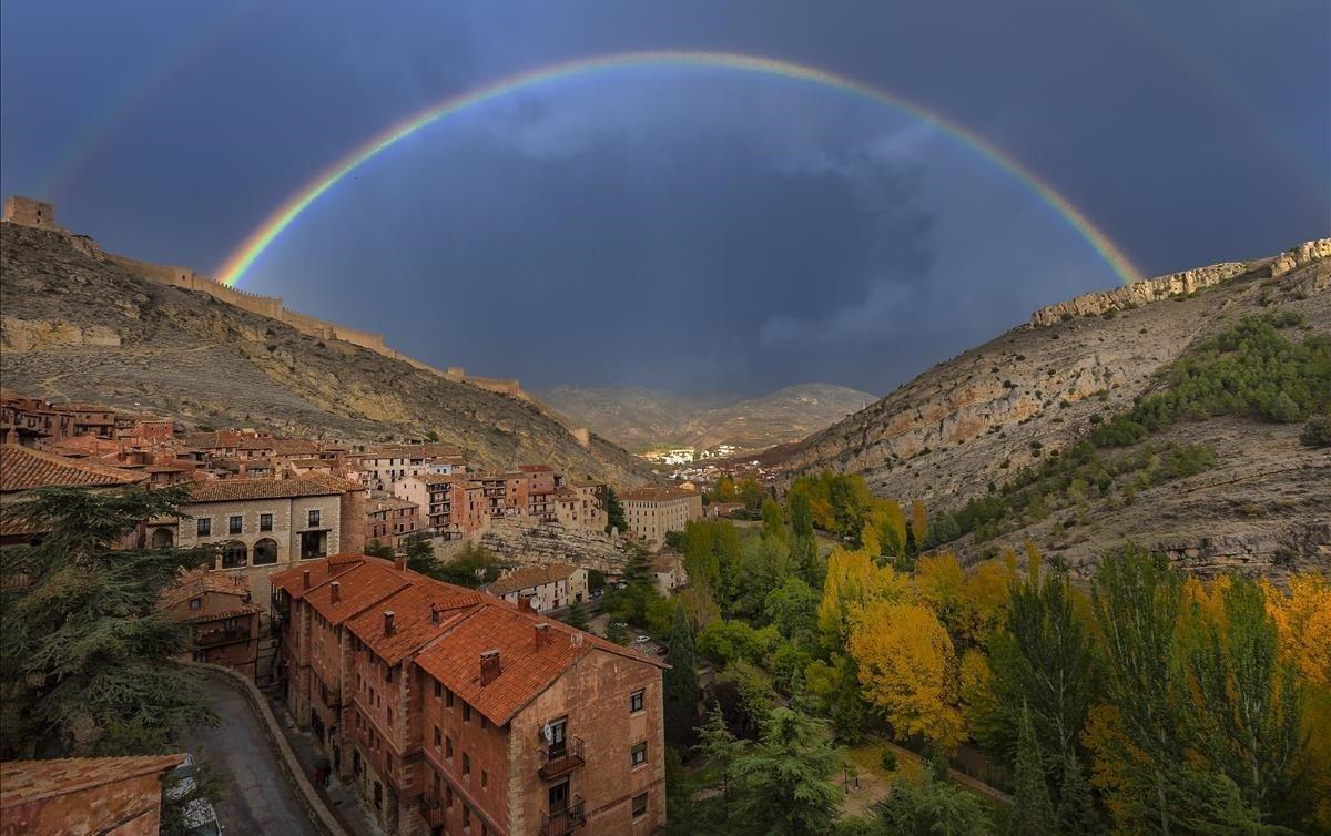 zentauroepp30686068 albarracin arco iris para 4 estaciones dominical foto josep 200116132749