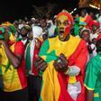 Los hinchas de Senegal celebran el título de la Copa África en Dakar