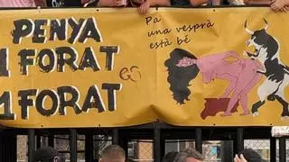 El Ministerio de Igualdad remite dos oficios a Sagunt por el cartel de una peña de una mujer agredida por un toro