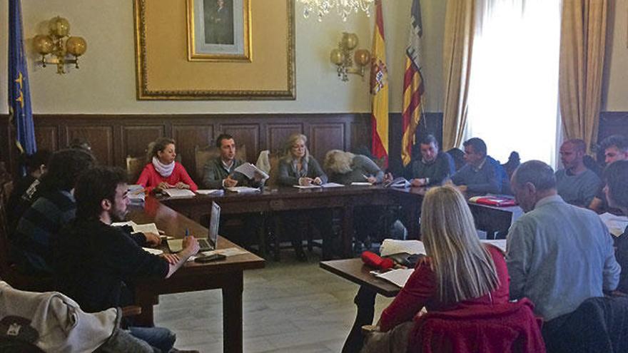 Imagen del pleno ordinario celebrado en la tarde de ayer en el ayuntamiento de Santanyí.