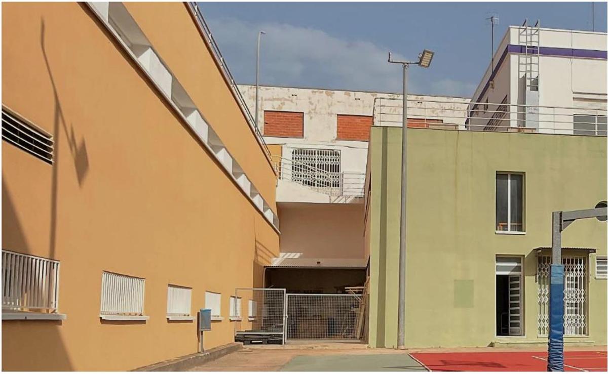 Al fondo de la imagen, el espacio que se habilitará para ampliar el pabellón de halterofilia