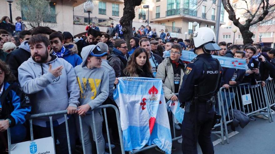 El Celta llega a Riazor entre cánticos contra Iago Aspas