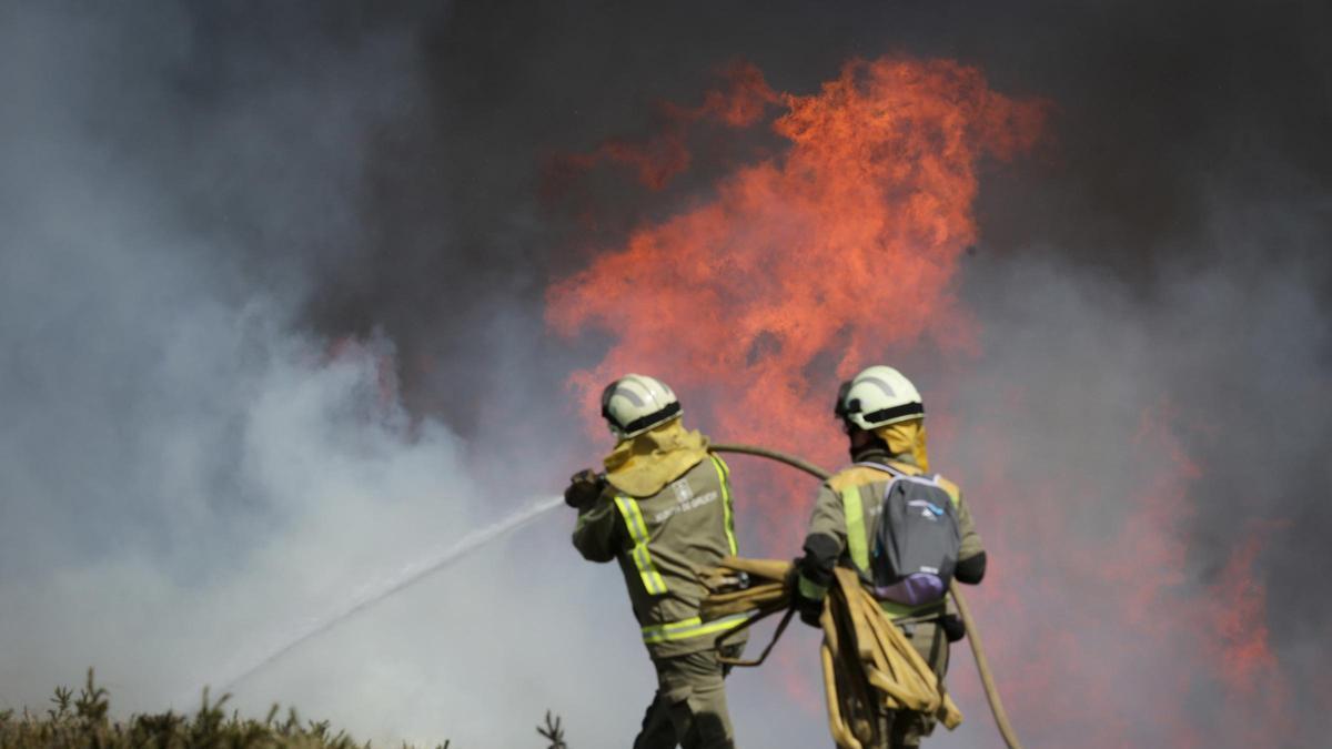 Imagen de recurso de un incendio forestal en Galicia.