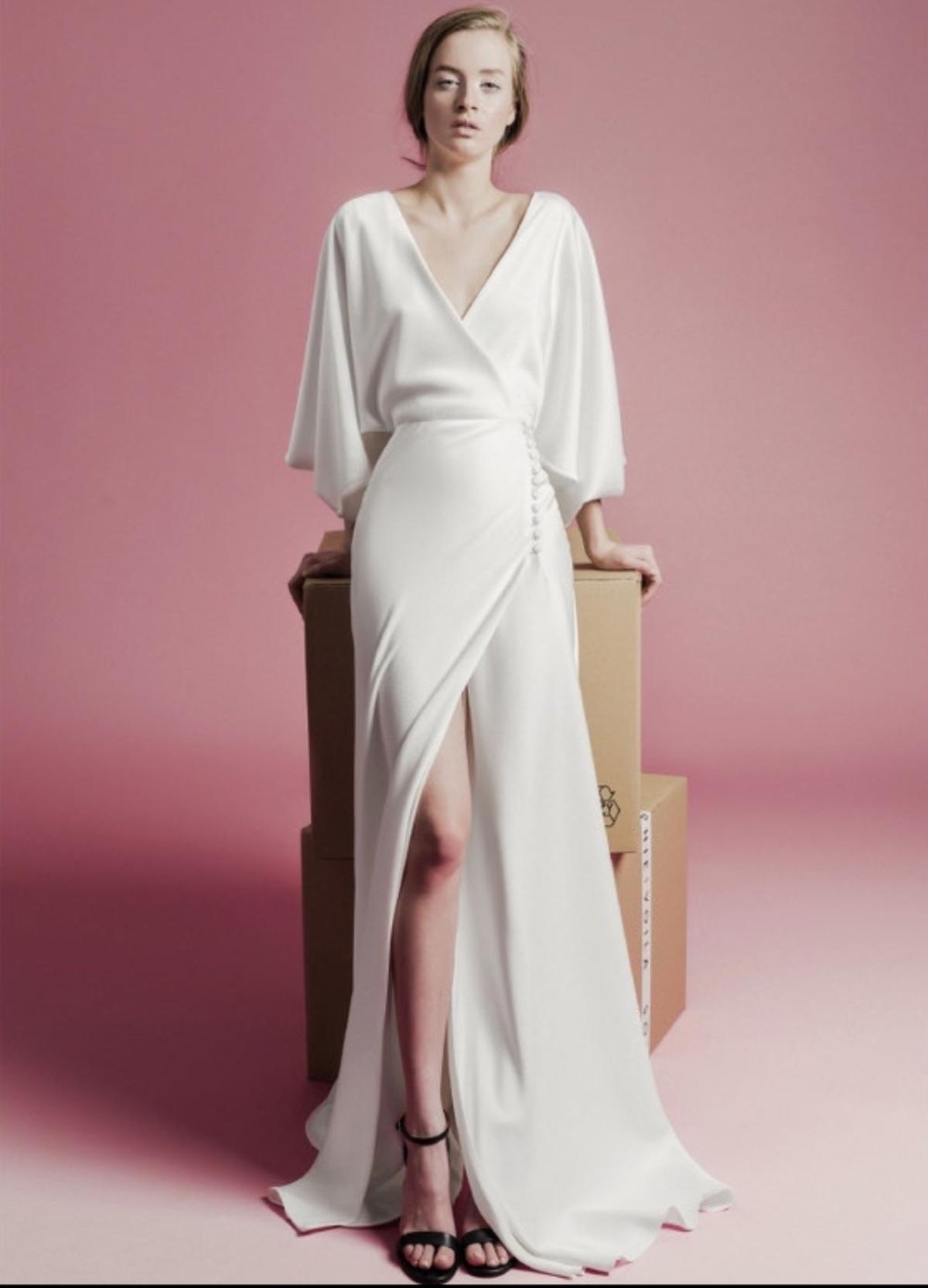 Vestido de novia de Sophie et Voilà hecho con plástico reciclado.