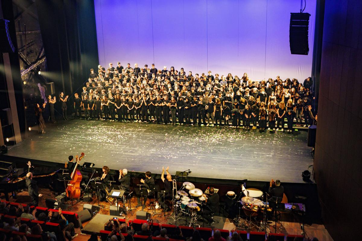 Busca't a les fotos del Fem Òpera al Kursaal