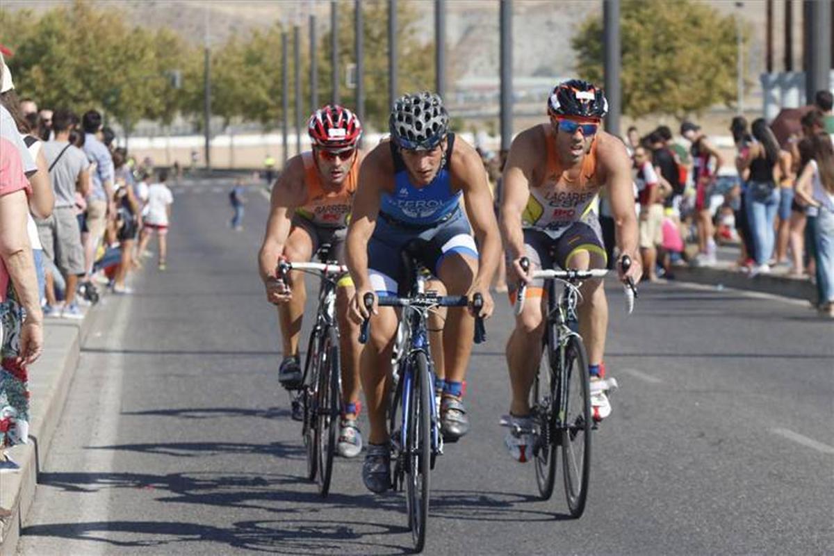 Ruiz y Hogdson reinan en el Guadalquivir