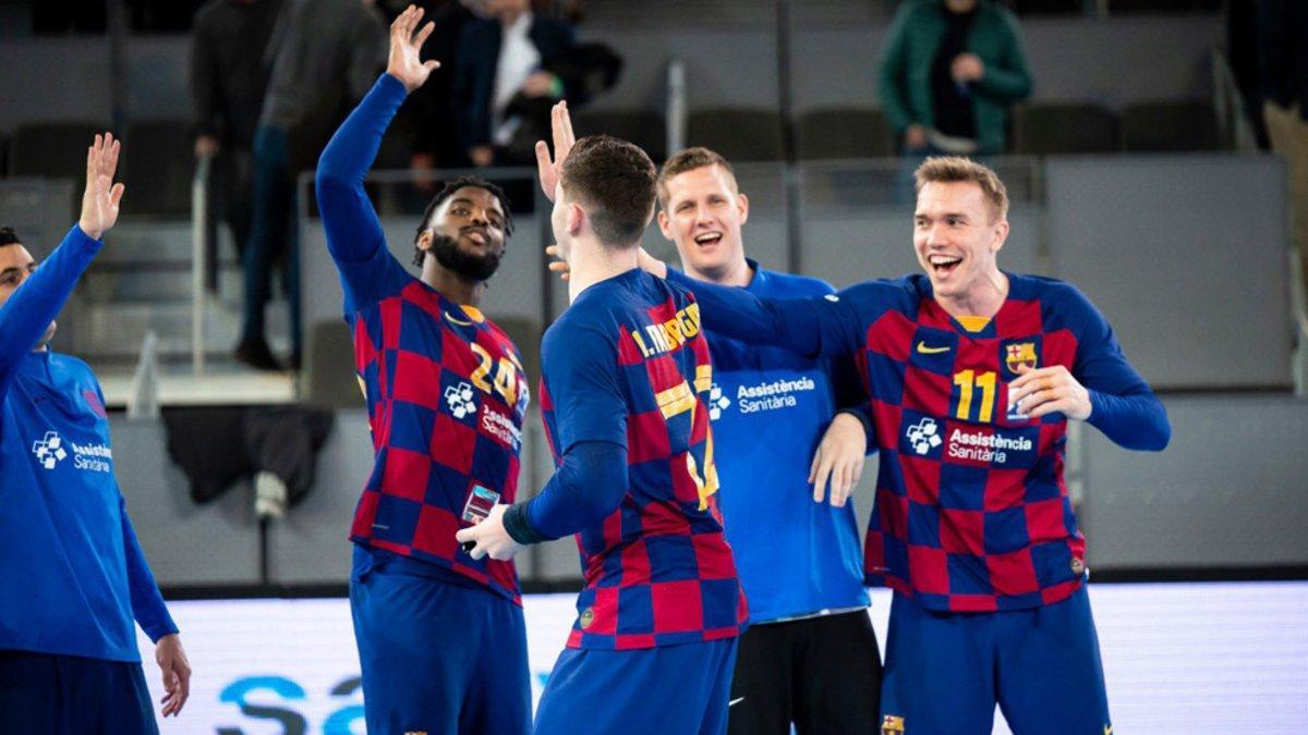 Los jugadores del Barça celebran la clasificación para semifinales