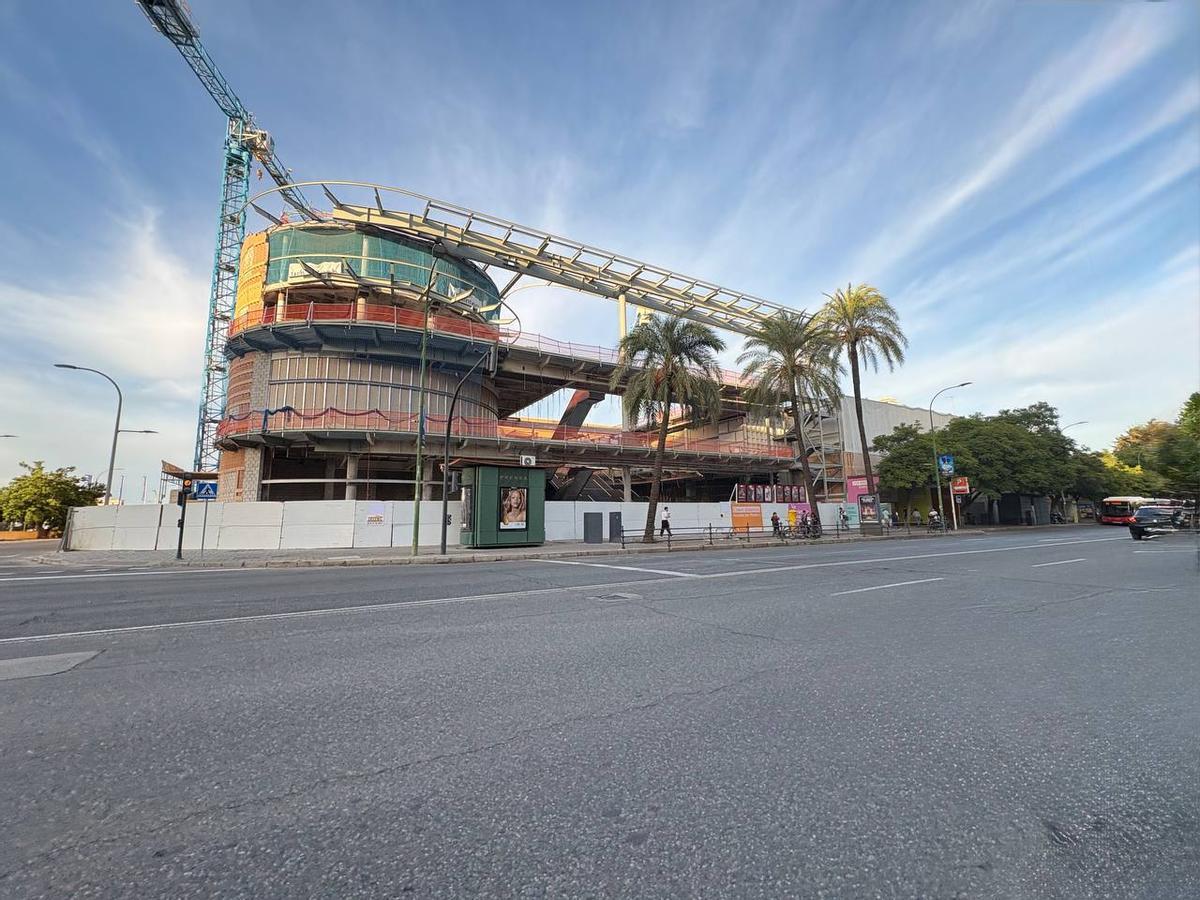 Centro Comercial Los Arcos en Sevilla en obras