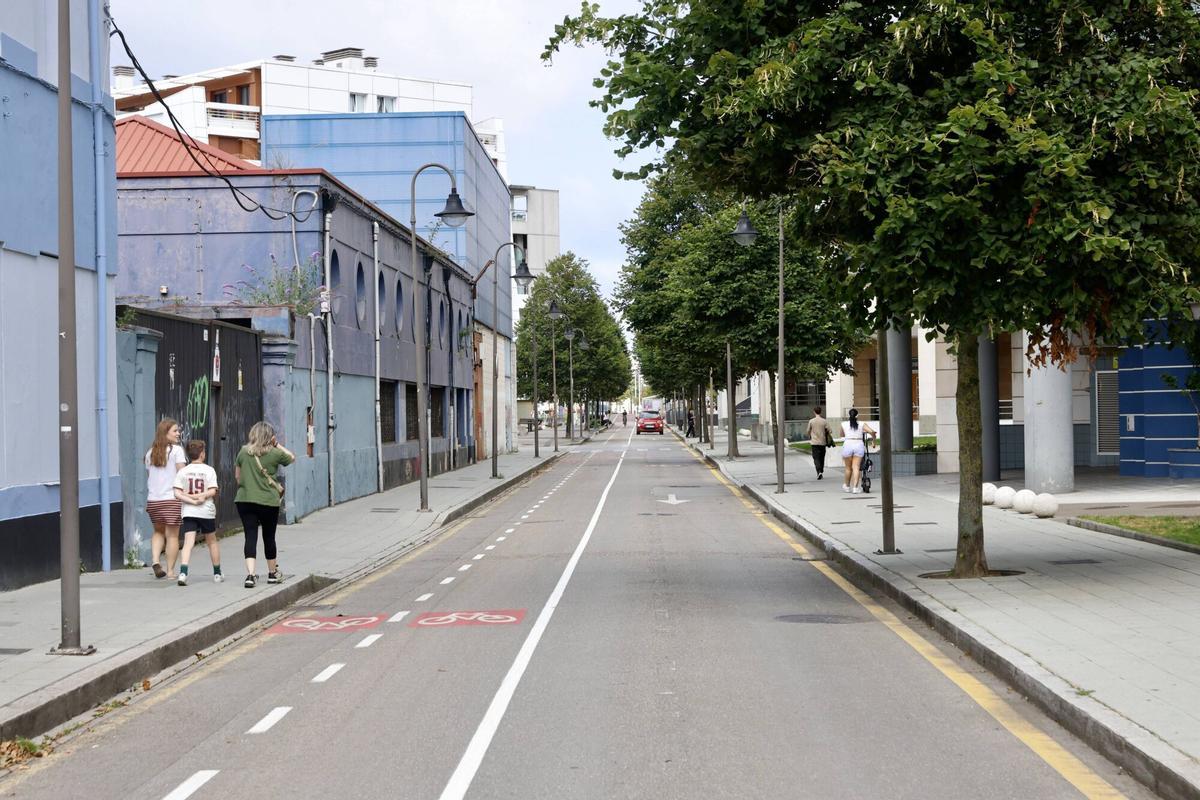 Comerciantes y vecinos avalan el plan para renovar las grandes arterias de Gijón (en imágenes) Comerciantes y vecinos avalan el plan para renovar las grandes arterias de Gijón (en imágenes)