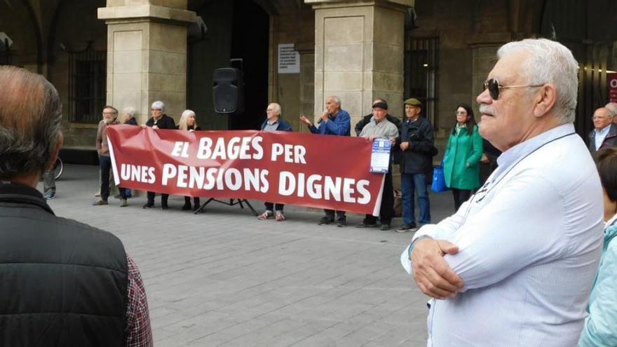 Una de les concentracions que feia la plataforma cada dilluns a la plaça Major, abans de la pandèmia |