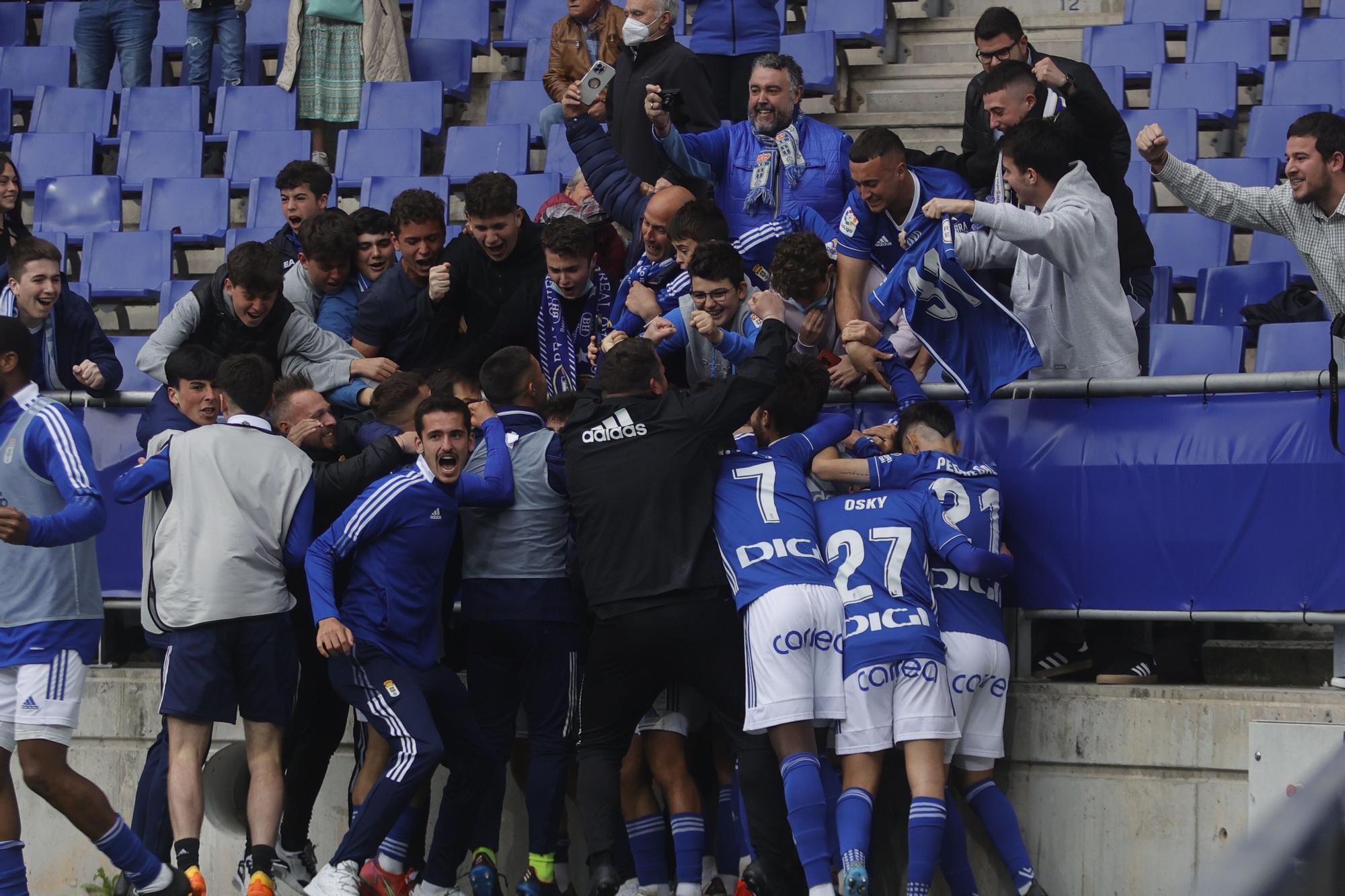 Las imágenes de la celebración del ascenso del Vetusta