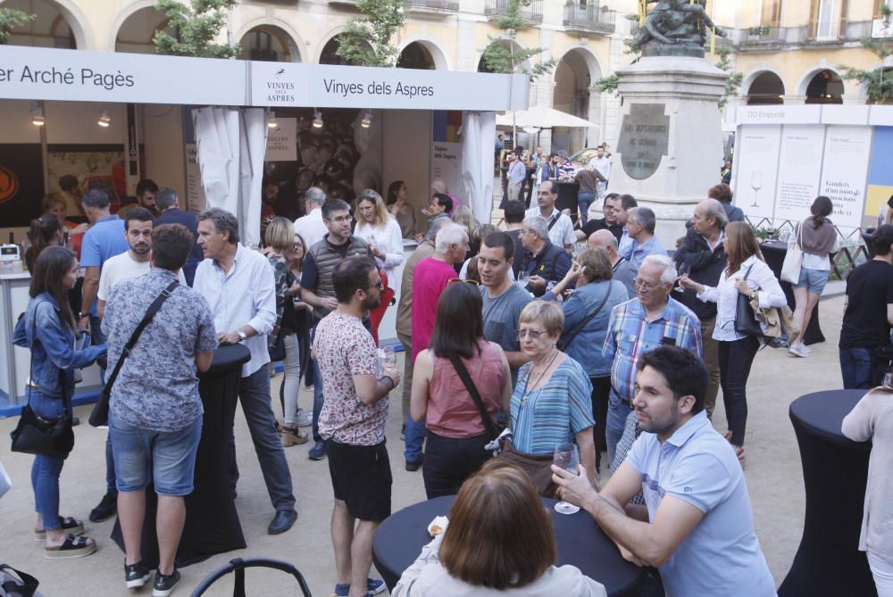 Tocs de Vi de l'Empordà a la plaça Independència